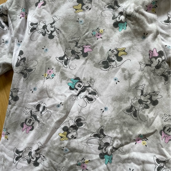 Minnie Mouse Sweater - Picture 2 of 4